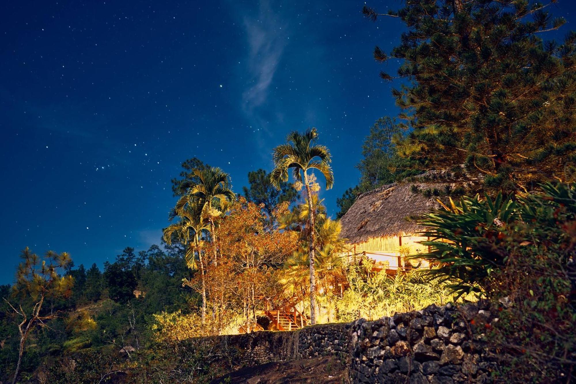 Blancaneaux Lodge By Francis Ford Coppola San Ignacio Dış mekan fotoğraf